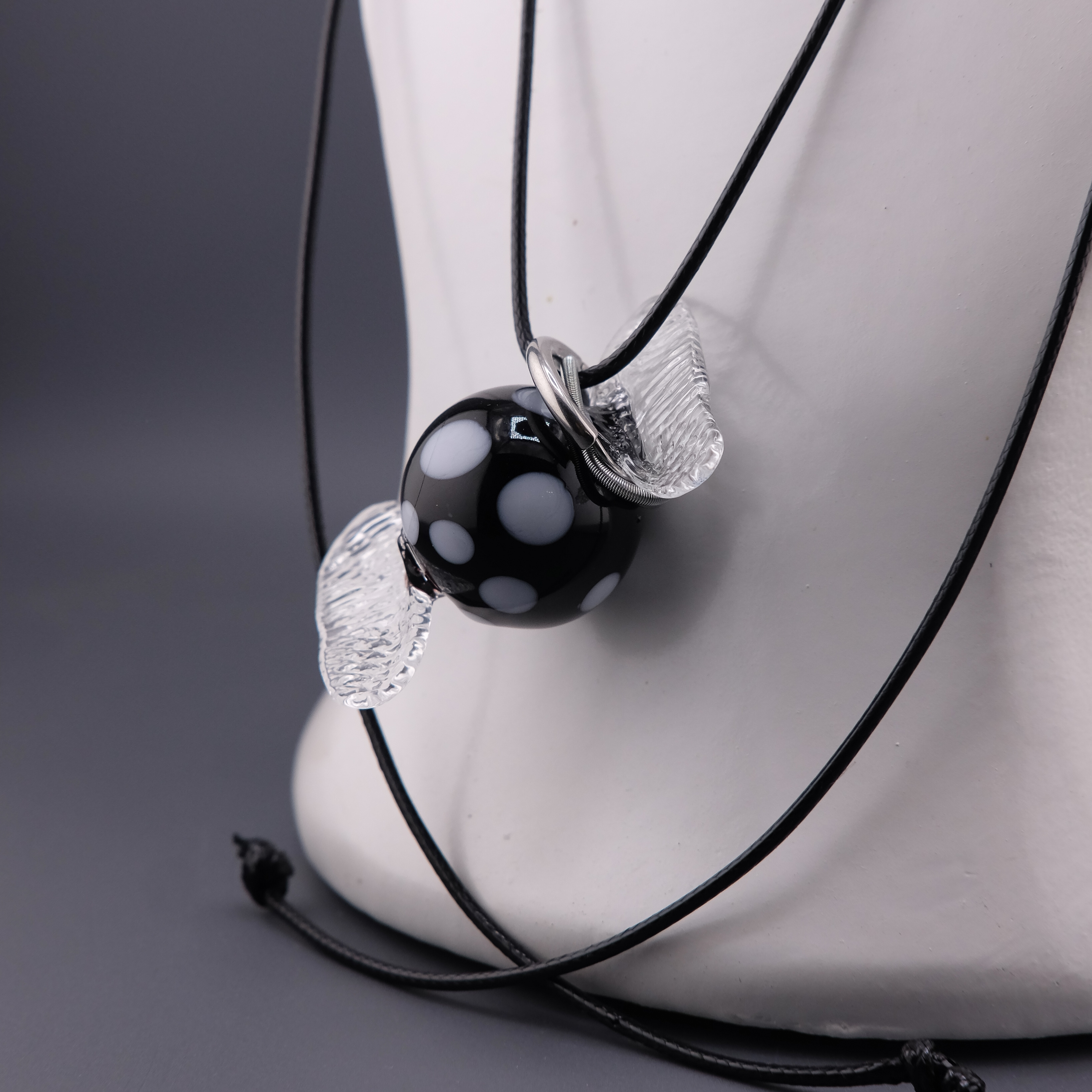 Кулон "Konfeta Gorokh"