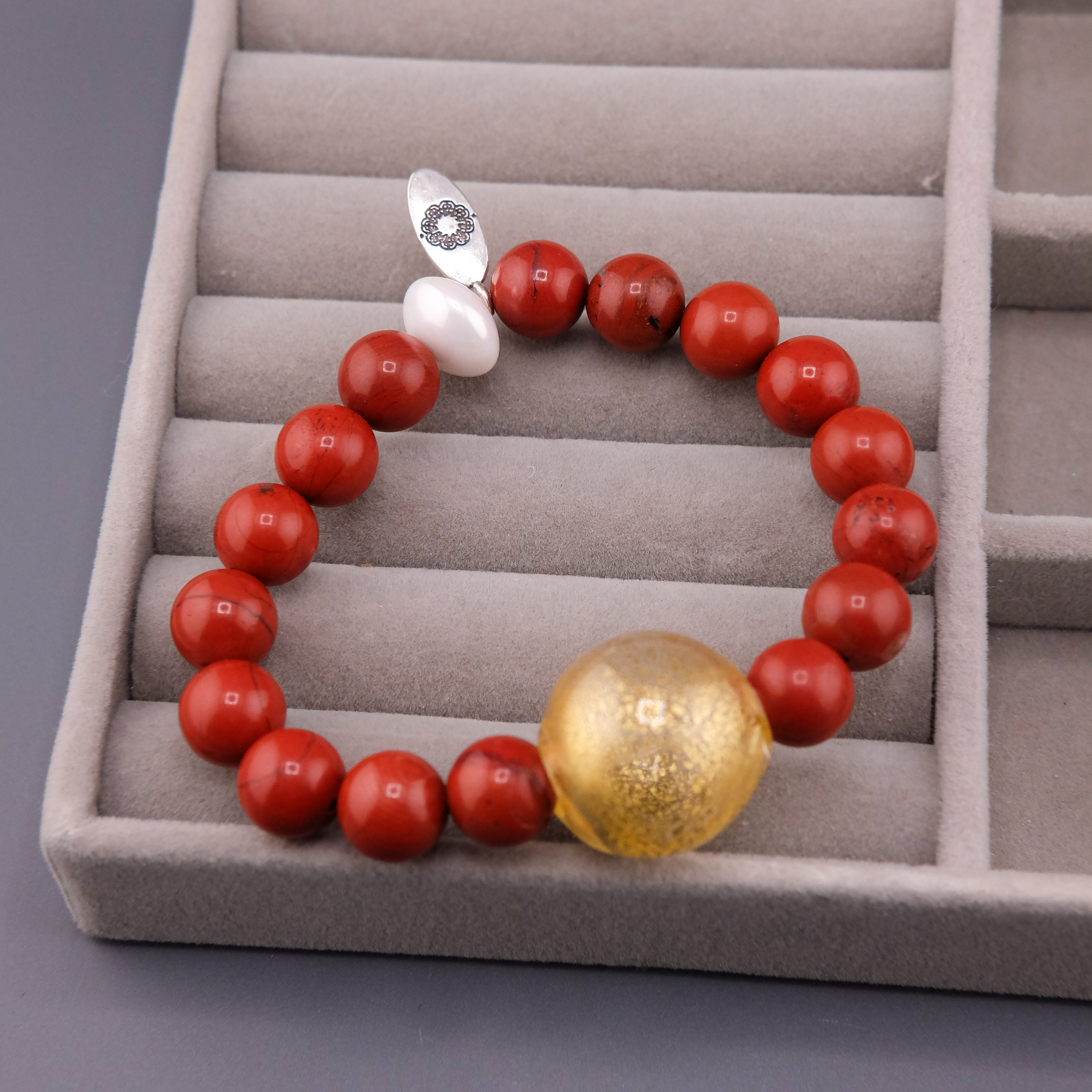 Браслет "Red Yashma"