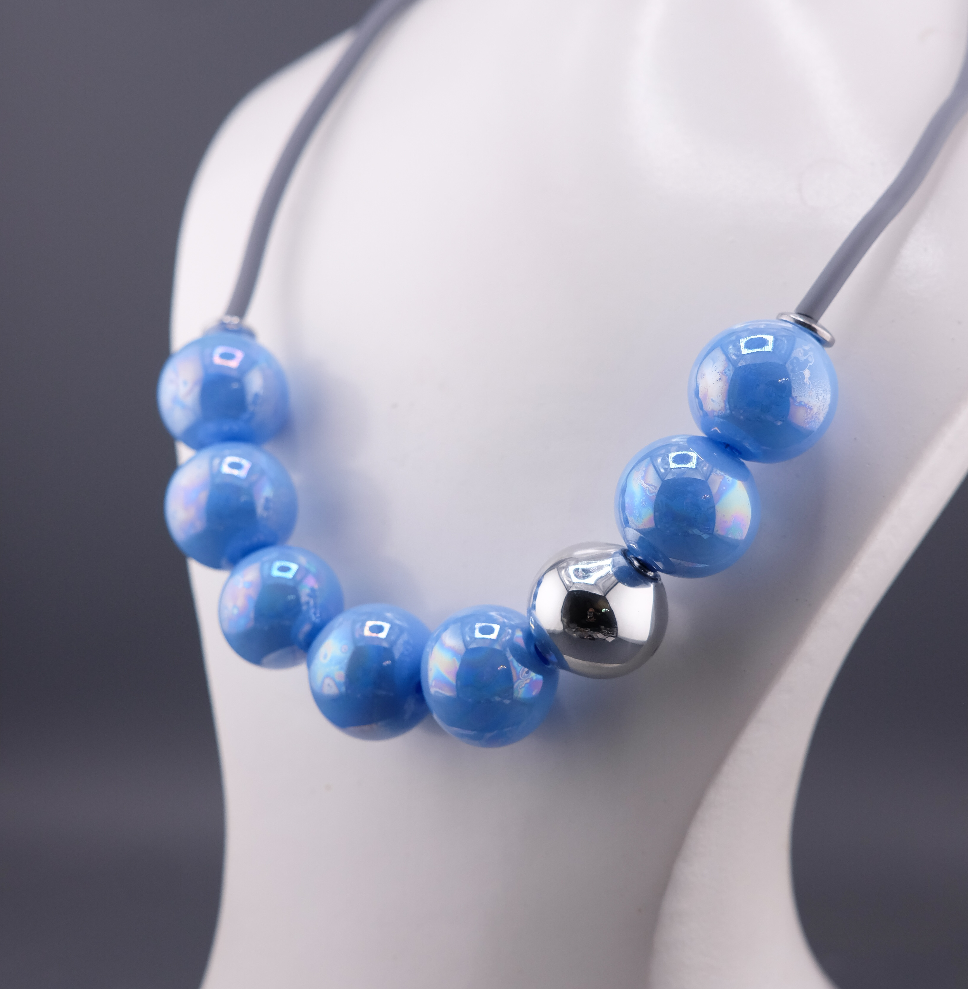 Колье шары мини