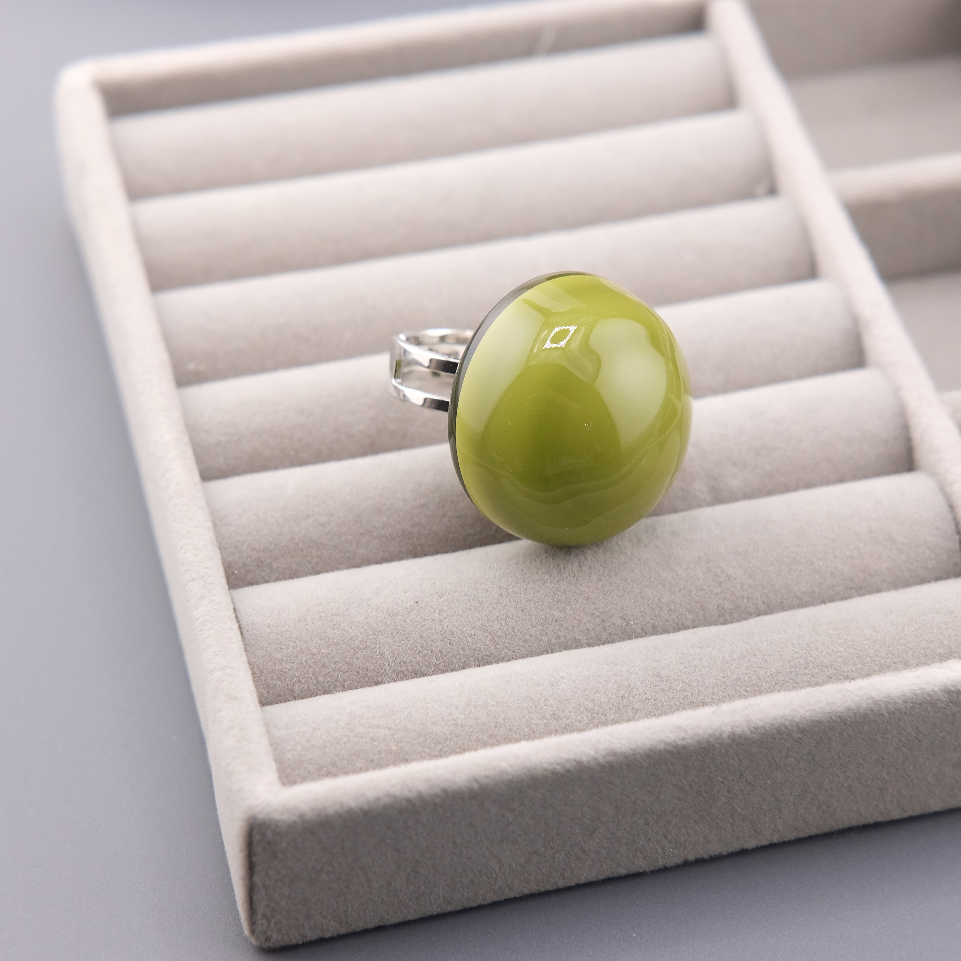 Кольцо гриб олива