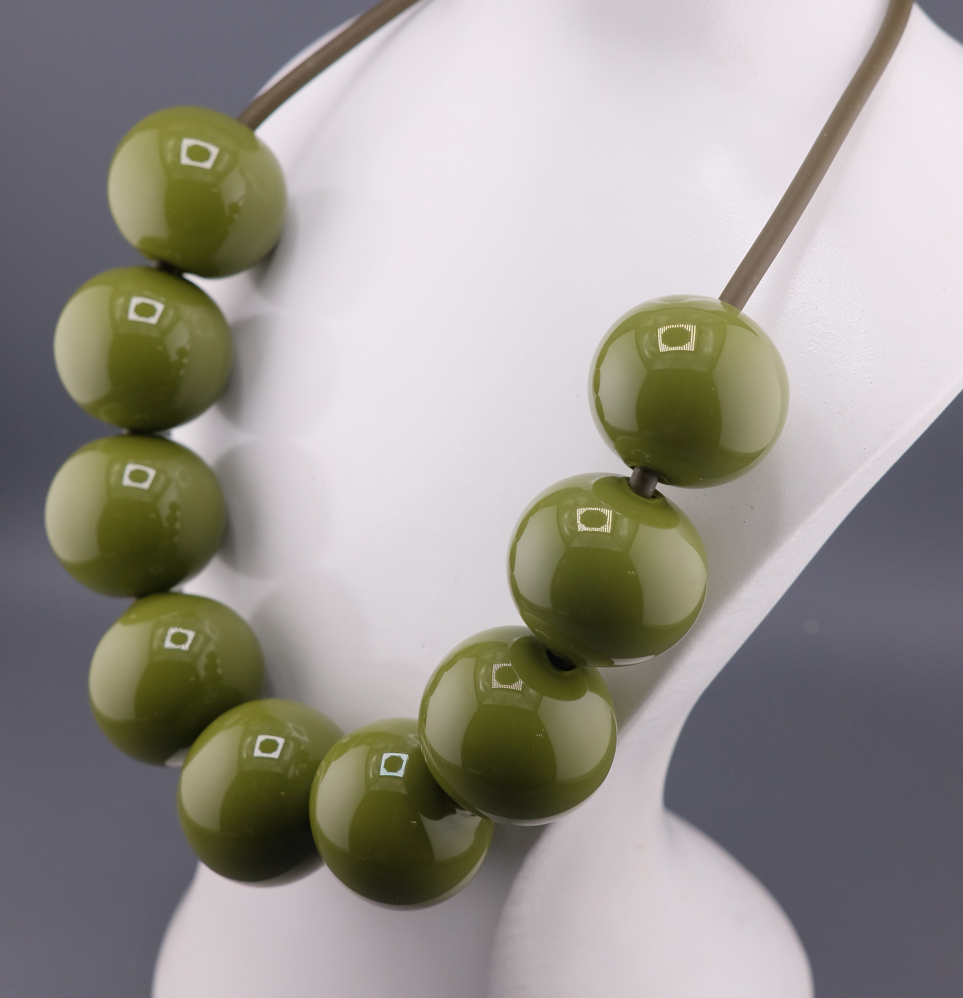 Бусы Шары Олива