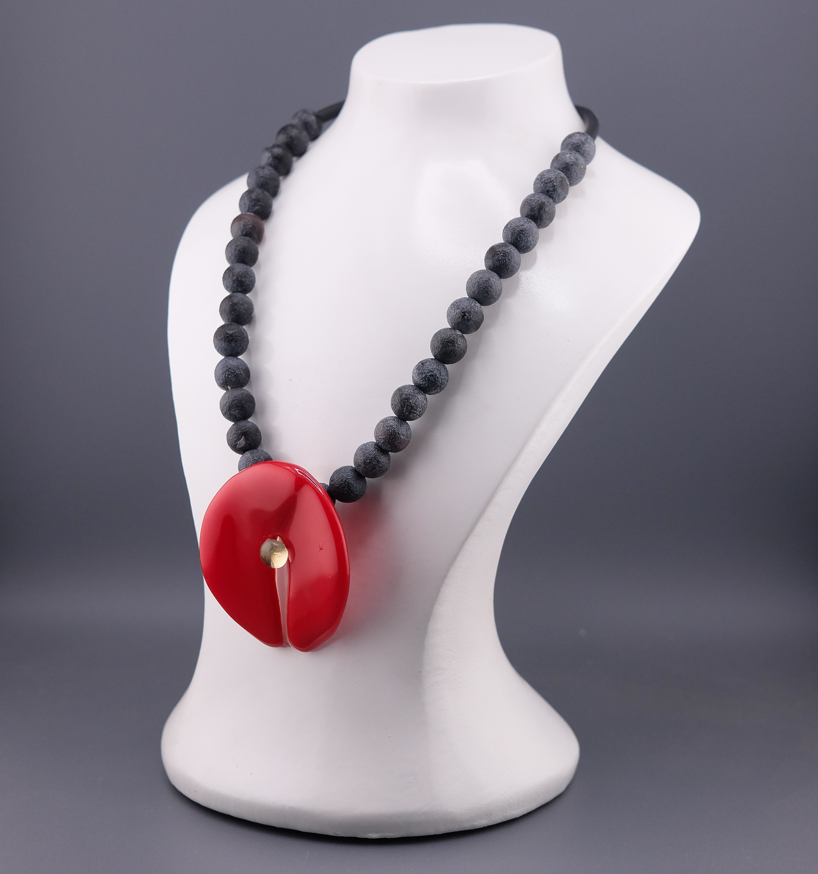 Колье Антуриум