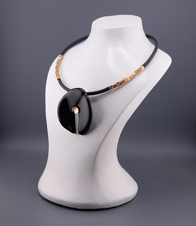 Колье "Антуриум"